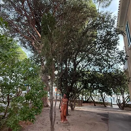 Liberty Seaview Apartman Cala Gonone